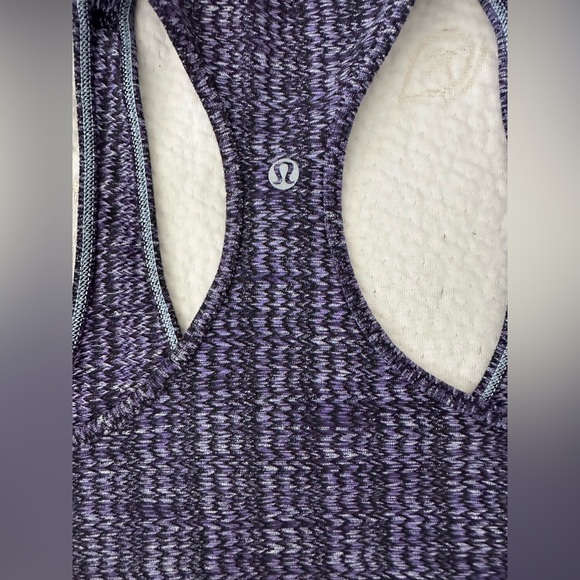 Lululemon: Women’s Tank Top - Picture 3 of 5